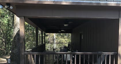 Oxford-Sardis Lake Total Privacy ~ New House on a Large Beautifully Wooded Lot