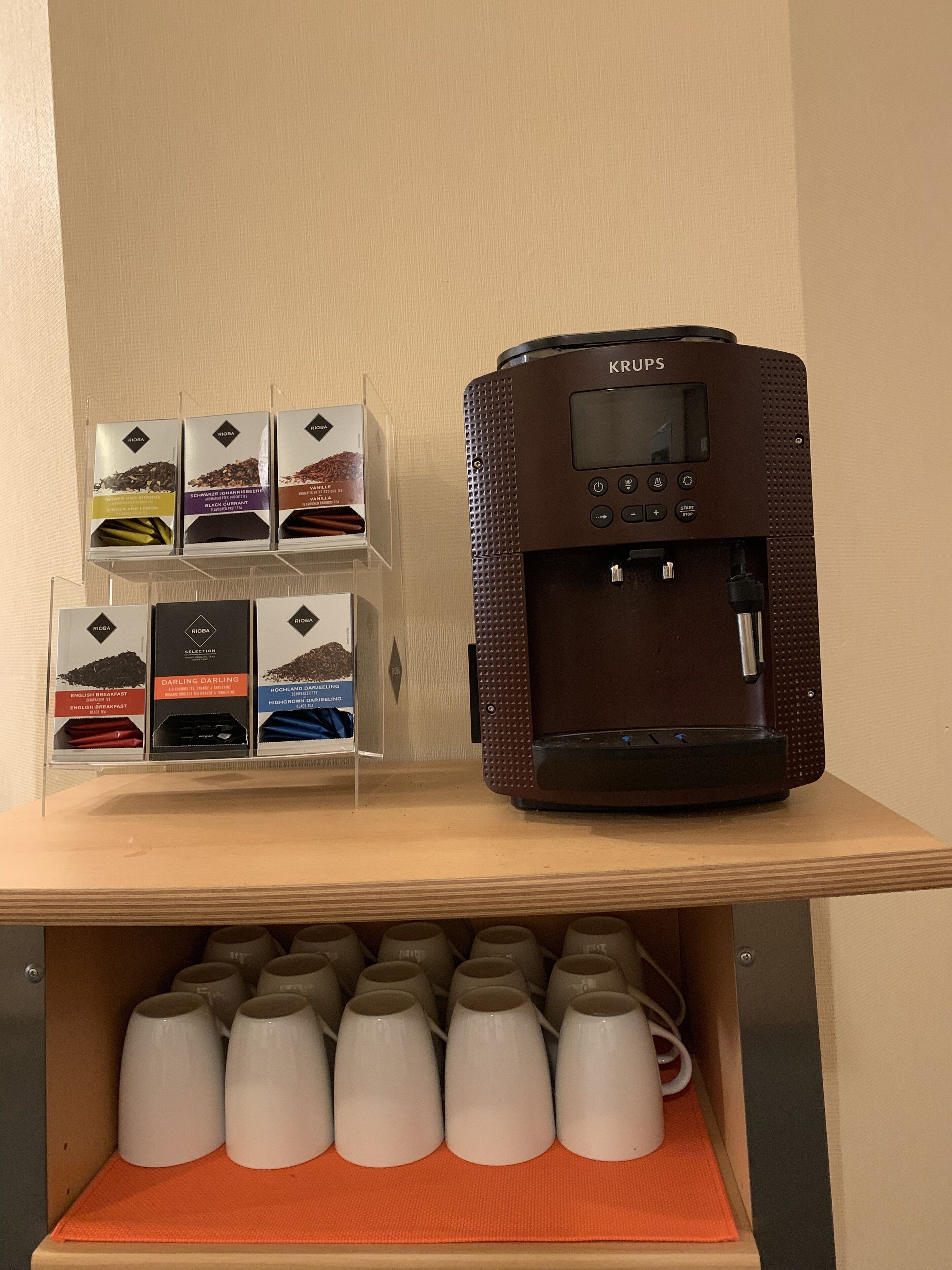 standard double room | living area | plasma tv