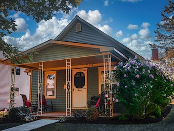 Back in the Day Guest House
Photo Credit:  Edge of the Woods Photograpy