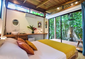 Superior Bungalow | Premium bedding, minibar, in-room safe, individually decorated - Satta Lodge (Cahuita)