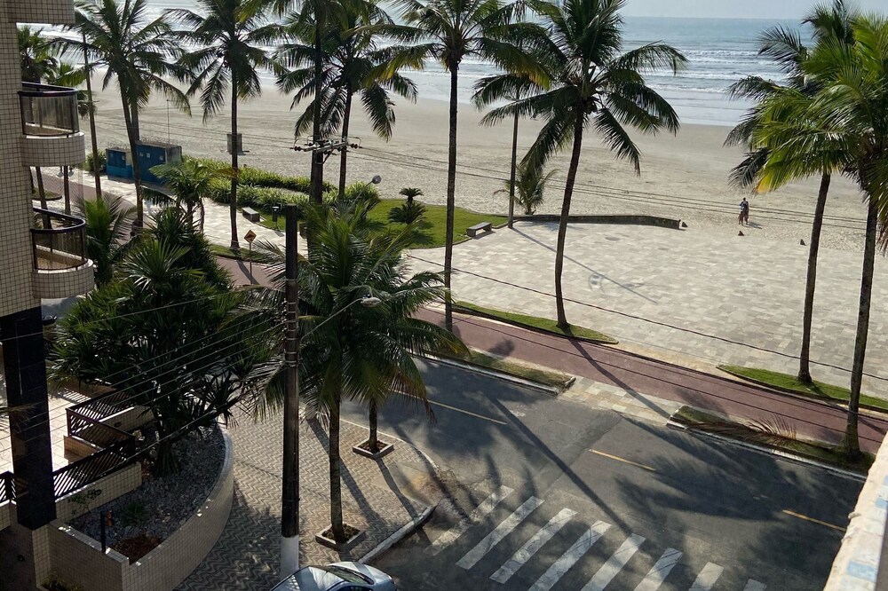 1 bedroom apartment on the sand.