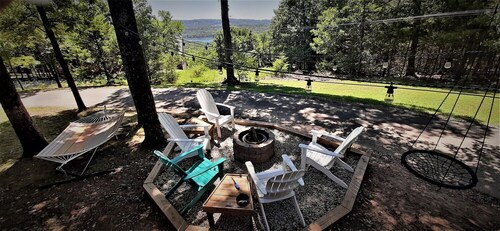 Hopea dollarin kaupunki 1 maili - Pöytäkallila järvi - 3 sänkyä / 2 kylpyhuonetta - Woodsy - Foxfire 