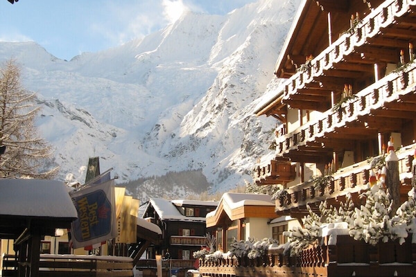 Traditional Saas Fee