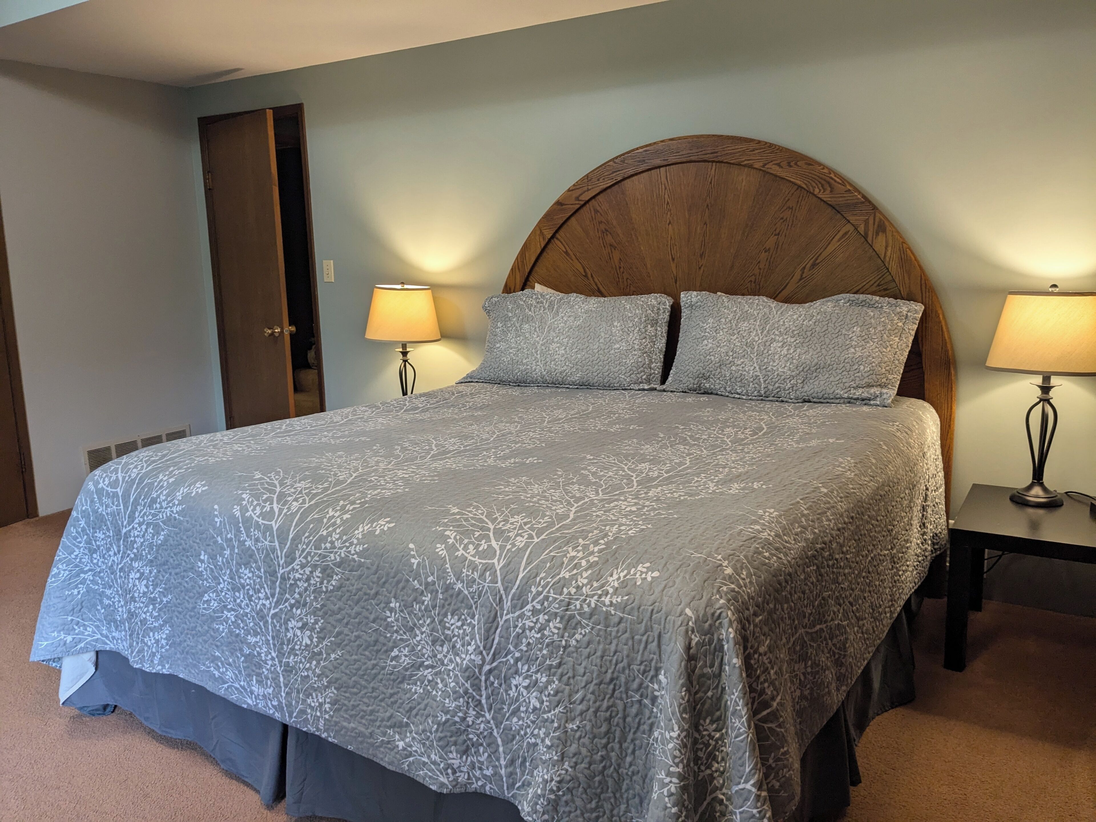 3 Schlafzimmer, Schreibtisch, Bügeleisen/Bügelbrett, kostenloses WLAN