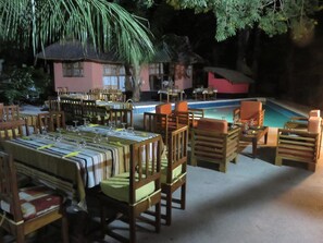 BBQ/picnic area - Fromager Lodge (Cap Skirring)