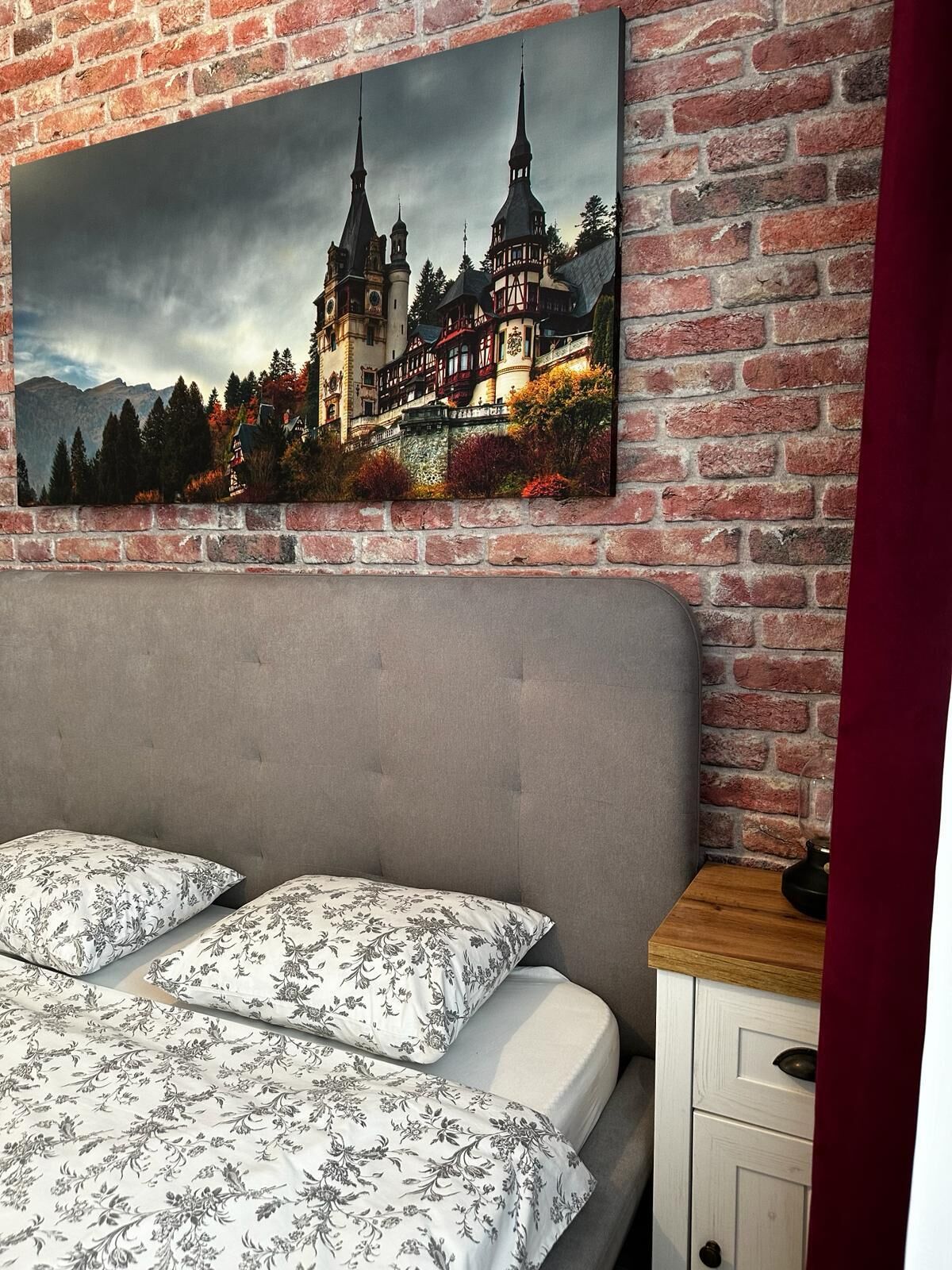 1 bedroom, desk, iron/ironing board, WiFi