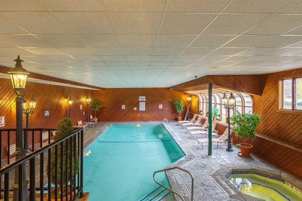 Piscina interna, piscina externa