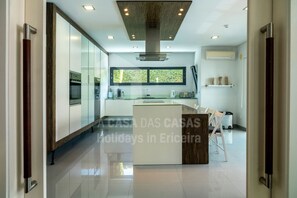 Réfrigérateur, micro-ondes, four, lave-vaisselle