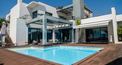 Aqua Villa by ACasaDasCasas