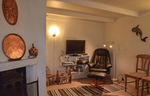 Interior - Amazing home in Staubø with WiFi (Staubø)