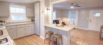 Stuga i Oaks är en restaurerad historisk stuga från slutet av 1800-talet