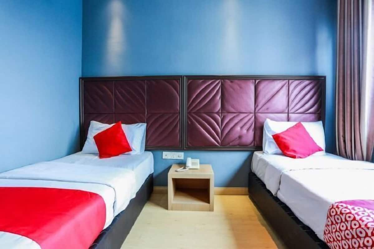 In-room safe, desk, iron/ironing board, free WiFi