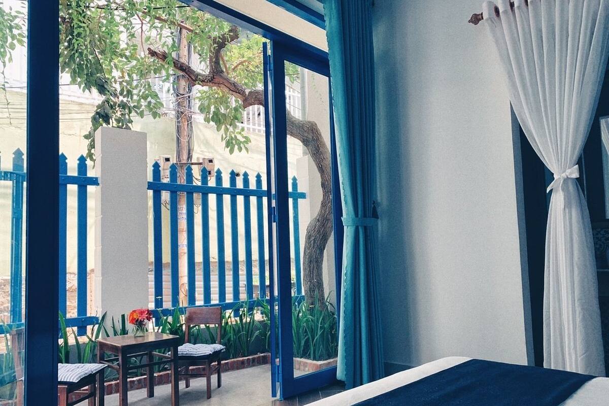 Deluxe Room | Desk, free WiFi