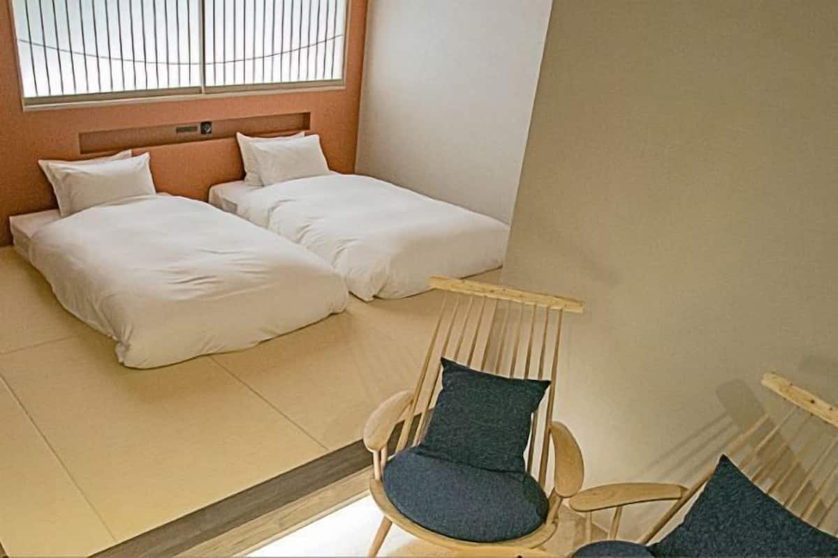 In-room safe, desk, free WiFi, bed sheets