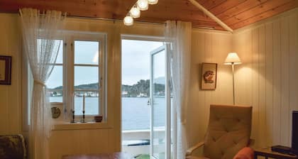 Belle maison Ă StaubĂž avec vue sur la.