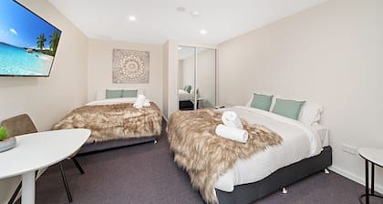 Carlton Suites