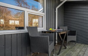 Outdoor dining - Cozy home in Roslev with WiFi (Roslev)