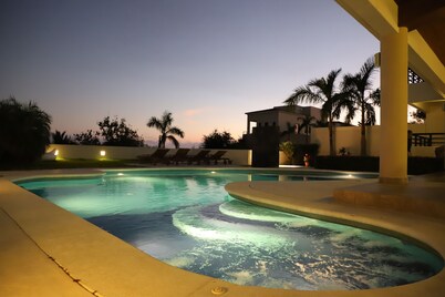 Beautiful house in front of the sea in Huatulco