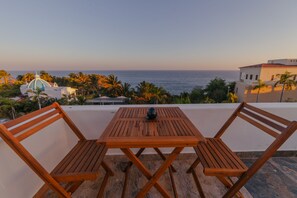 Outdoor dining - Beautiful house in front of the sea in Huatulco (Huatulco)