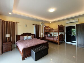 Deluxe Quadruple Room - Sunrise Beach Koh Yao Resort (Ko Yao)