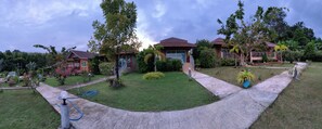 Front of property - Sunrise Beach Koh Yao Resort (Ko Yao)
