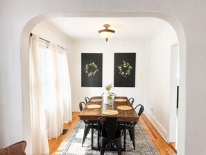 Dining - Camellia: Close to the Medical District and Augusta National (Augusta)