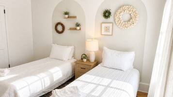 2 bedrooms, free WiFi, bed sheets