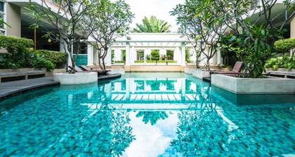 Executive studio,615, 5 Star, Night Bazaar area