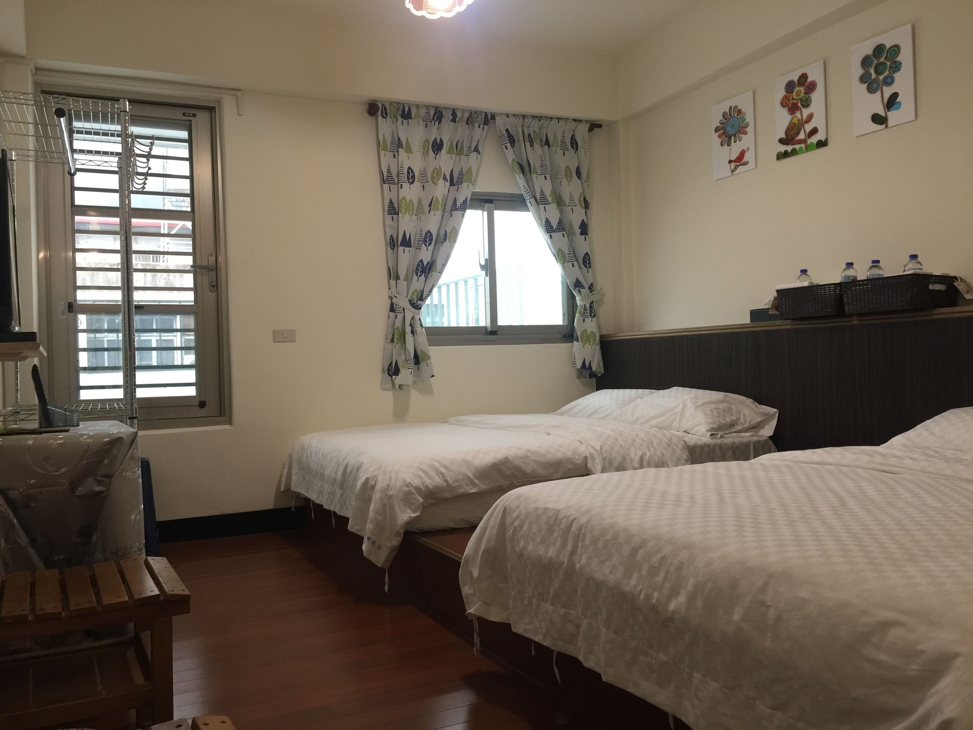 Comfort Quadruple Room, 2 Double Beds, Non Smoking, Mountain View | Individually furnished, desk, laptop workspace, soundproofing