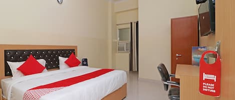 Standard Room | Free WiFi, bed sheets