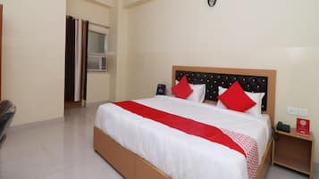 Standard Room | Free WiFi, bed sheets