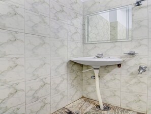 Bathroom - OYO 19559 Pavithra Paradise (Bengaluru)