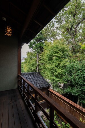 Casa (Private Vacation Home) | Vista del balcón