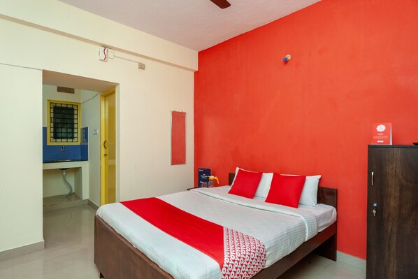 Phòng đôi hoặc 2 giường đơn Deluxe, 1 giường cỡ king | Truy cập Internet không dây miễn phí 