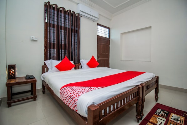 Double Room, 1 King Bed