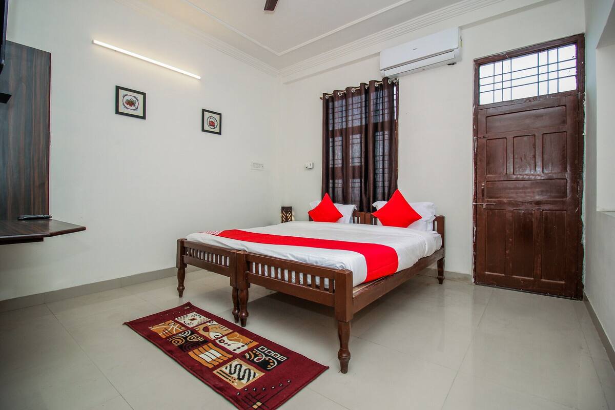 Kamar Standar | Meja kerja, Wi-Fi gratis, dan seprai linen