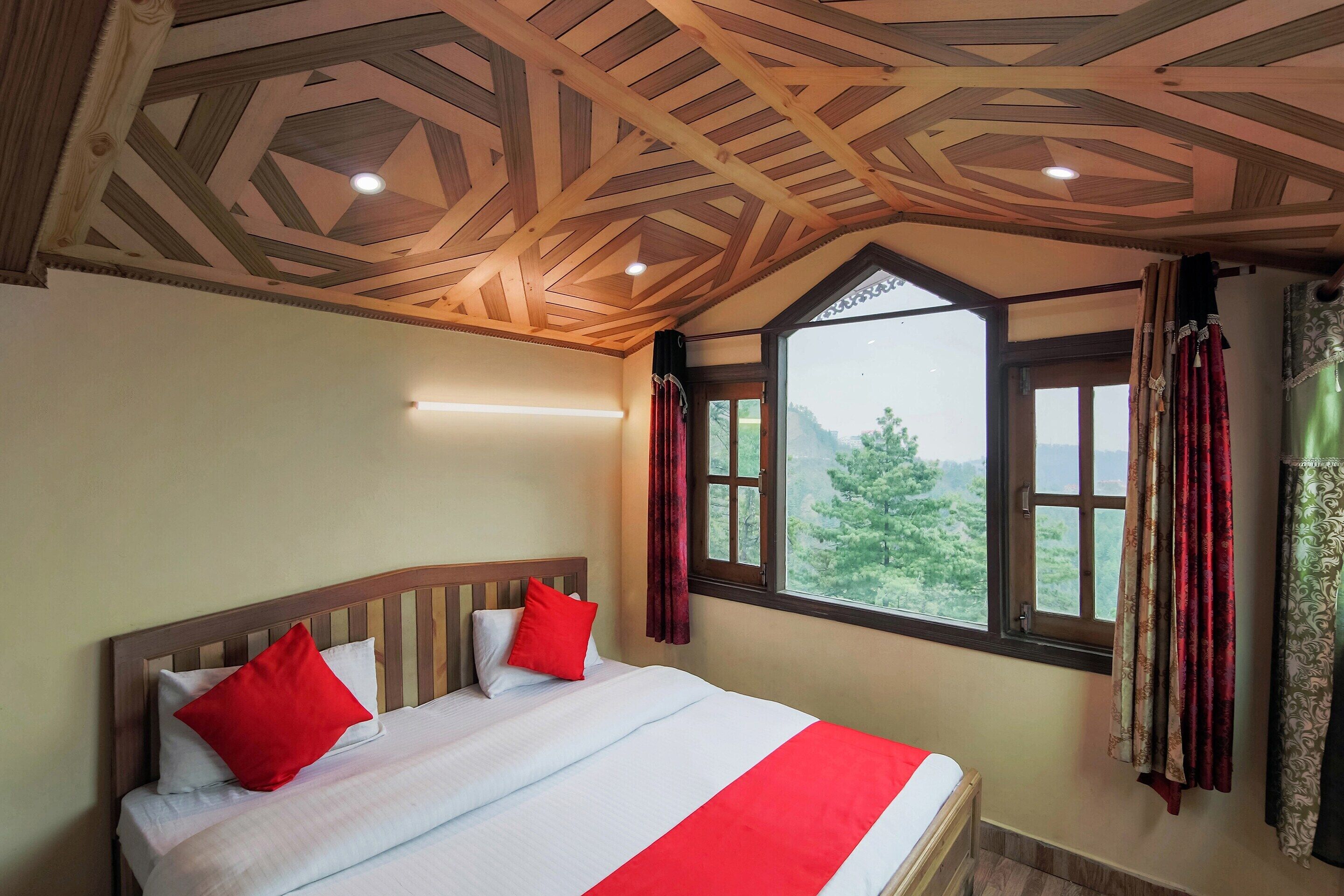 Suite, 1 Queen Bed | Free WiFi, bed sheets