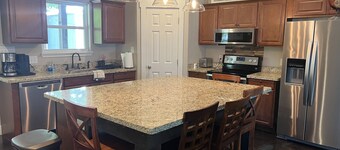Sam Rayburn Lake House in Rayburn Country w/ WI-FI