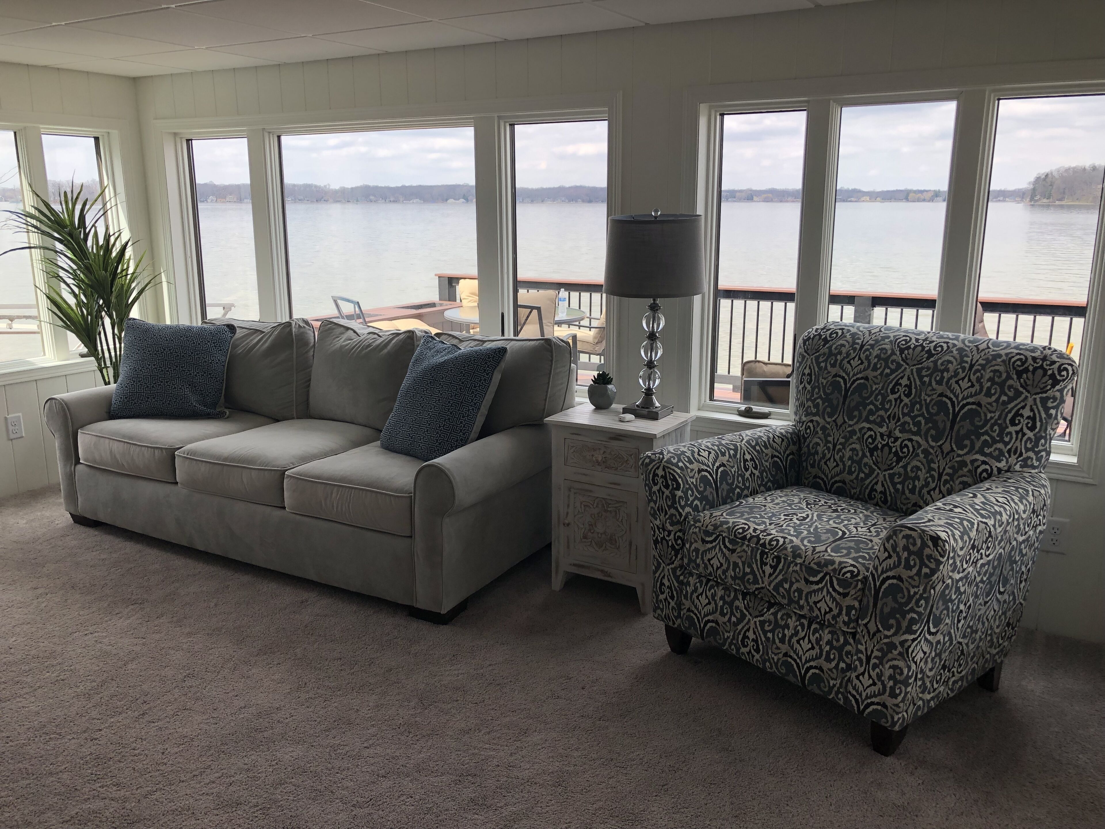 Beautiful Clear Lake 4 bedroom lakefront home  in Fremont, Indiana!