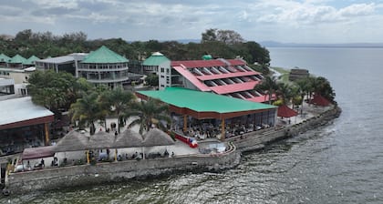 Lewi Resort and Spa