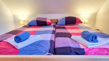 Elite House, Mountain View | 2 bedrooms, iron/ironing board, free WiFi, bed sheets