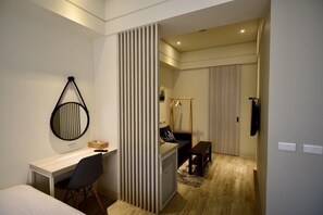 雙人房, 1 張標準雙人床, 非吸煙房 | 書桌、隔音、免費無線上網、床單