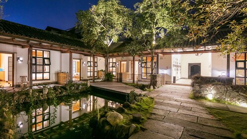 Floral Hotel Songyang Niaoshe