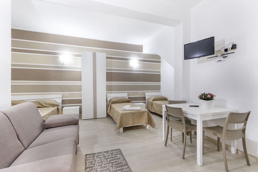 IN CENTRO ROOMS Vicino Cefalù