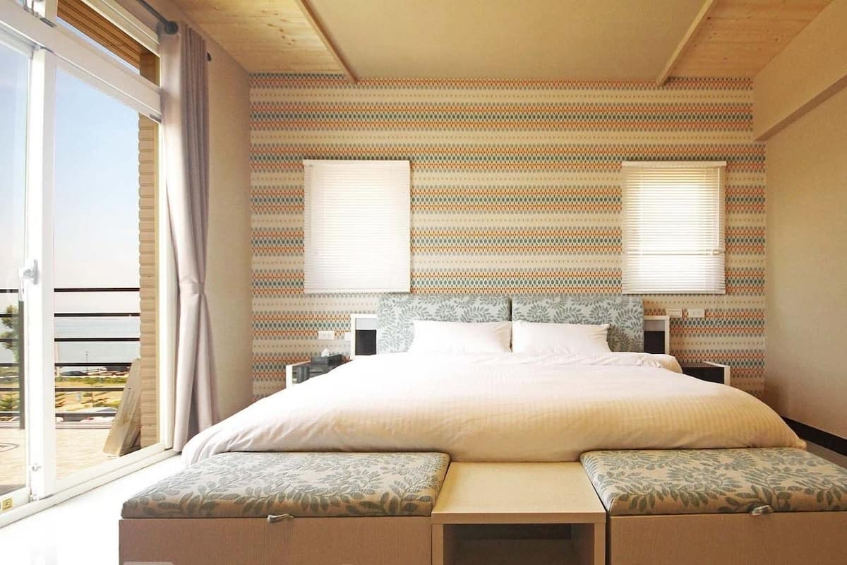 Deluxe Double Room, Ocean View (203) | Desk, blackout drapes, free WiFi, bed sheets