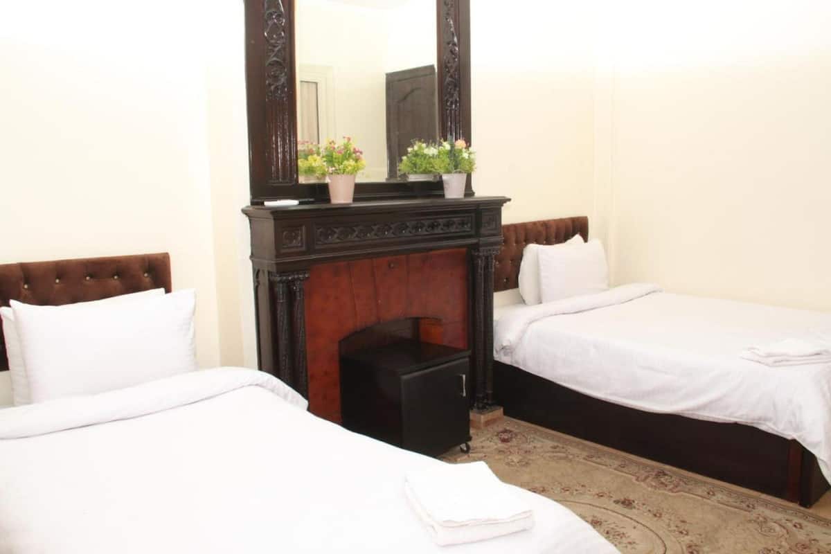 Double Room, 1 Double Bed, Private Bathroom | Minibar, in-room safe, blackout drapes, iron/ironing board