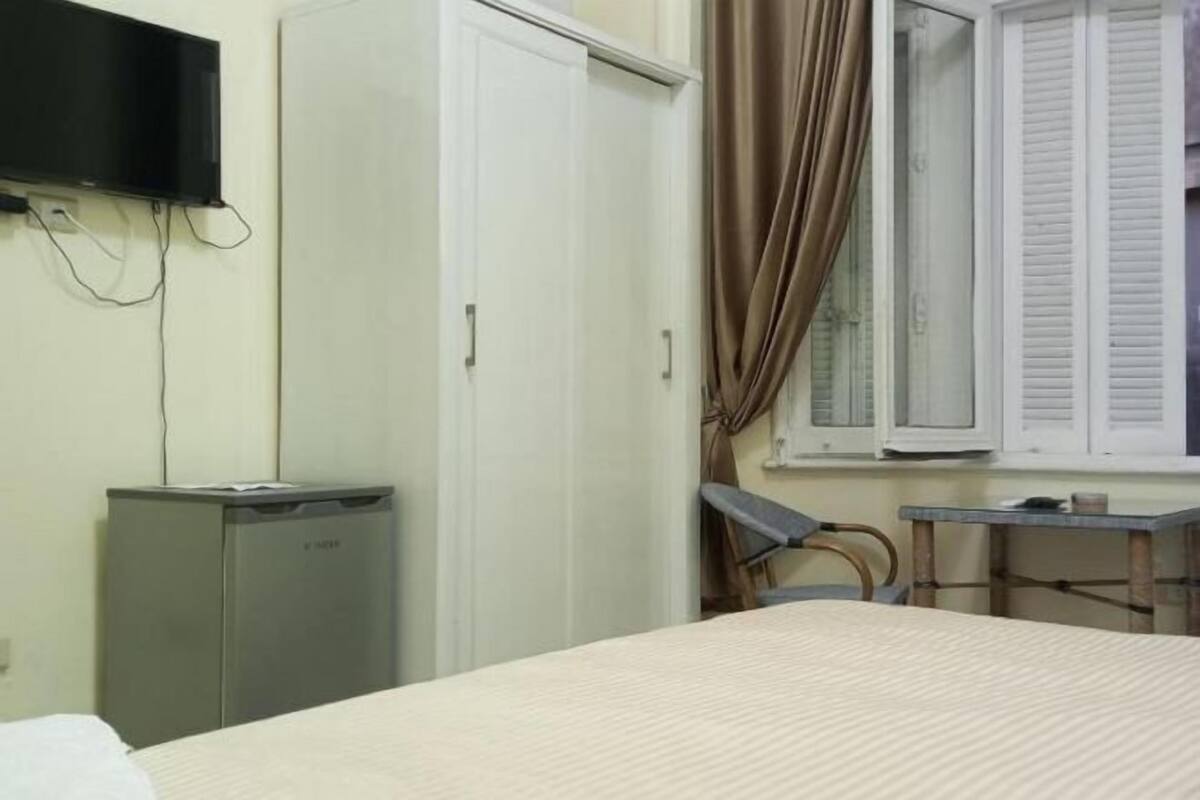 Minibar, in-room safe, blackout drapes, iron/ironing board (on request)