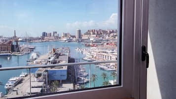 Family Room, 1 Queen Bed with Sofa bed, Non Smoking, Sea View | View from room