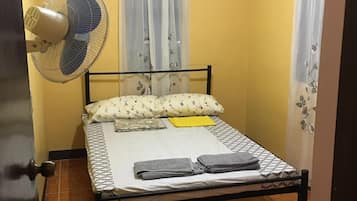 3 chambres, bureau, Wi-Fi gratuit, draps fournis