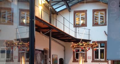 Art-be-and-b Bed and Breakfast